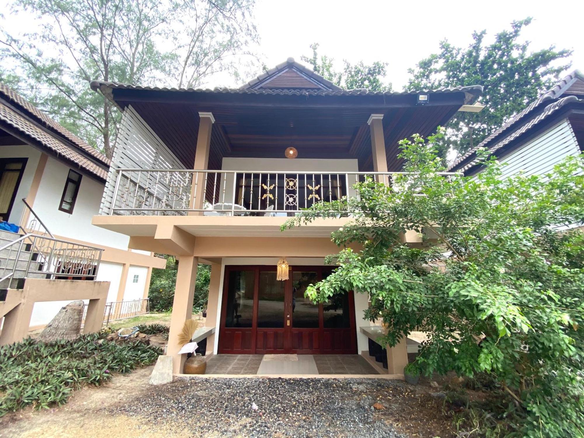 Chaloklumbay Resort2 *