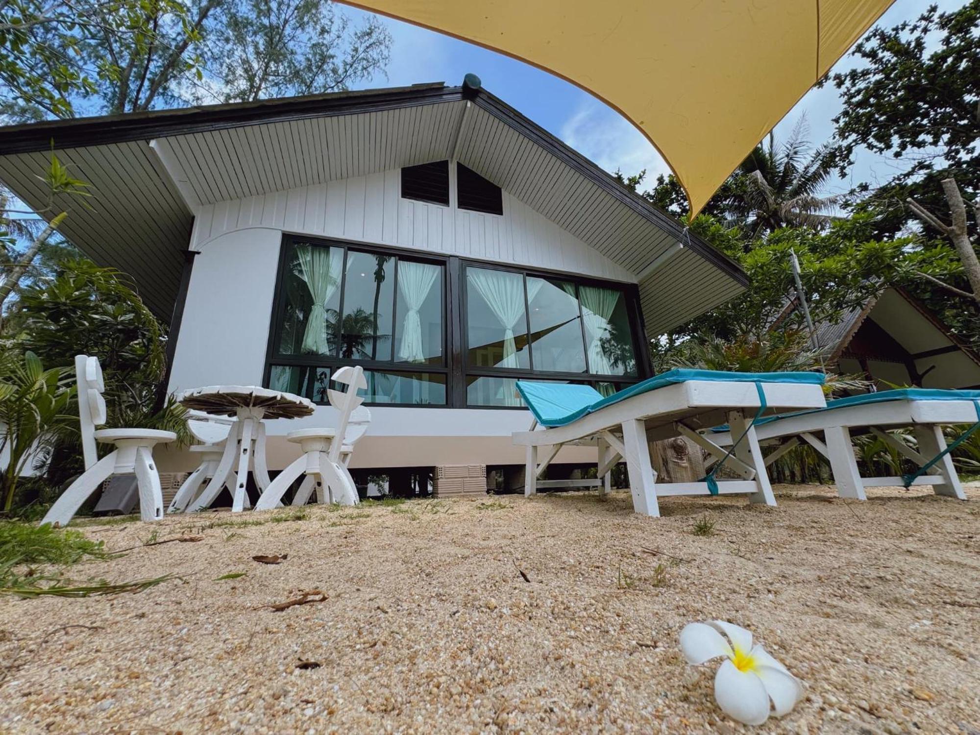 Chaloklumbay Resort2 *